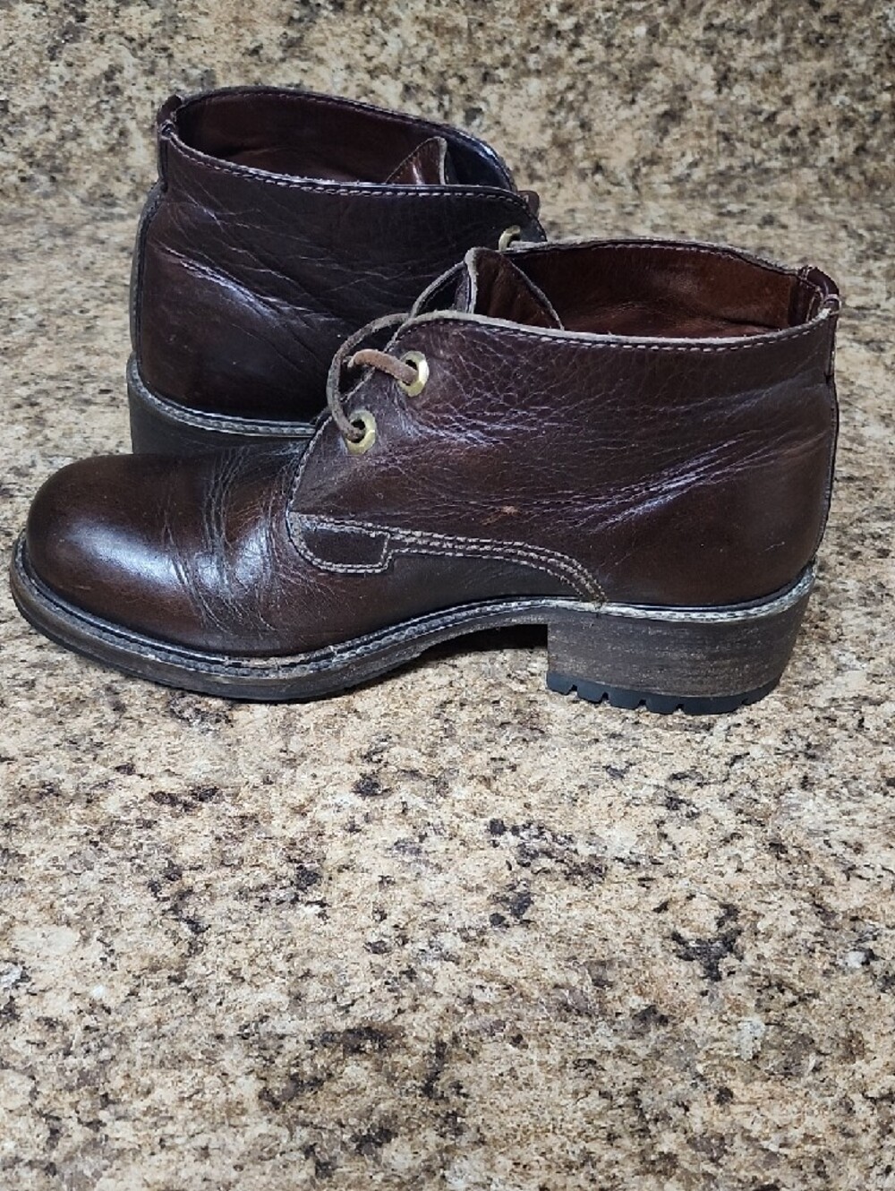 Vintage Leather Ankle Boots - Classic Casual Style - Picture 9 of 11